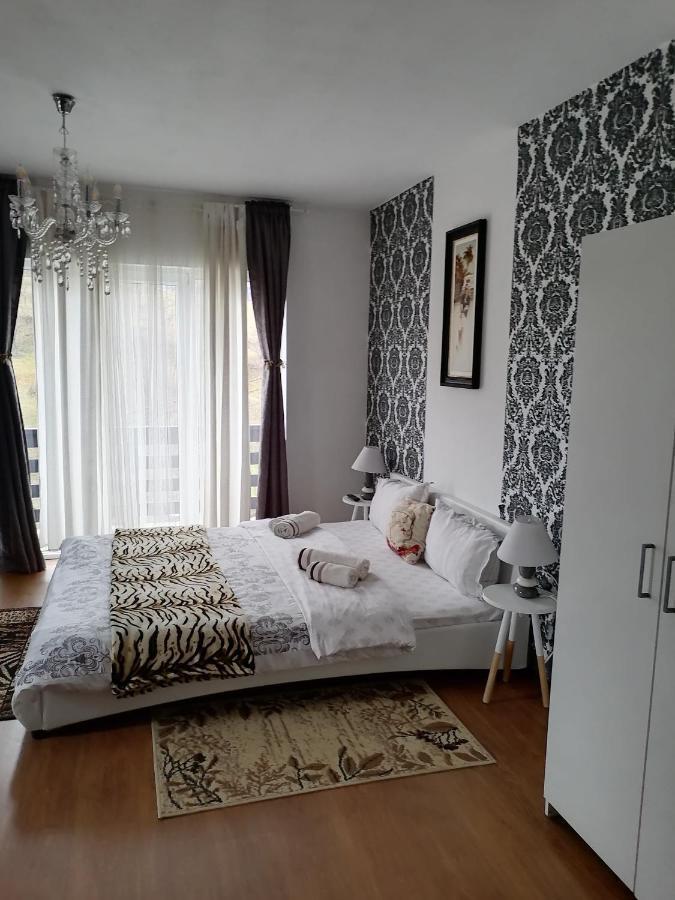 فندق Văleniفي  Casa Relax الغرفة الصورة
