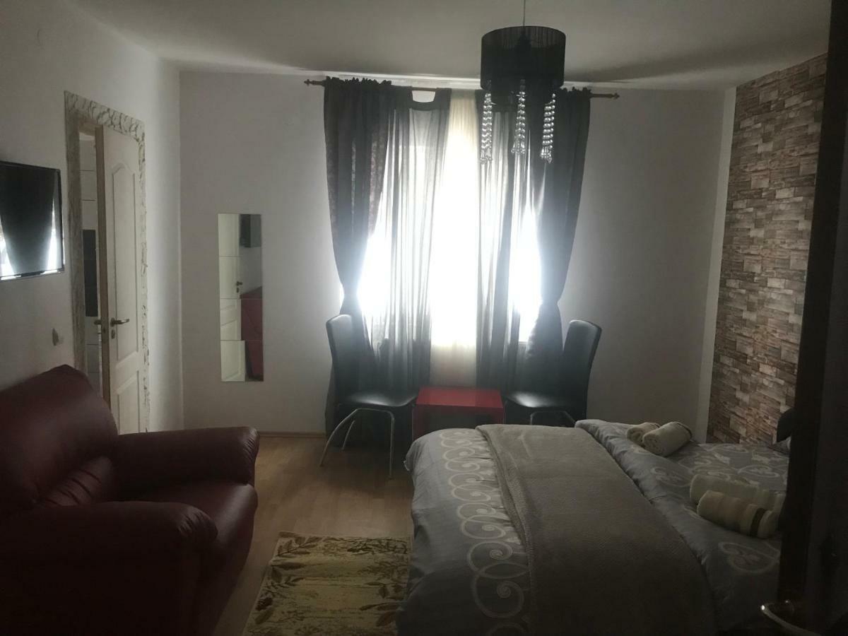 فندق Văleniفي  Casa Relax المظهر الخارجي الصورة